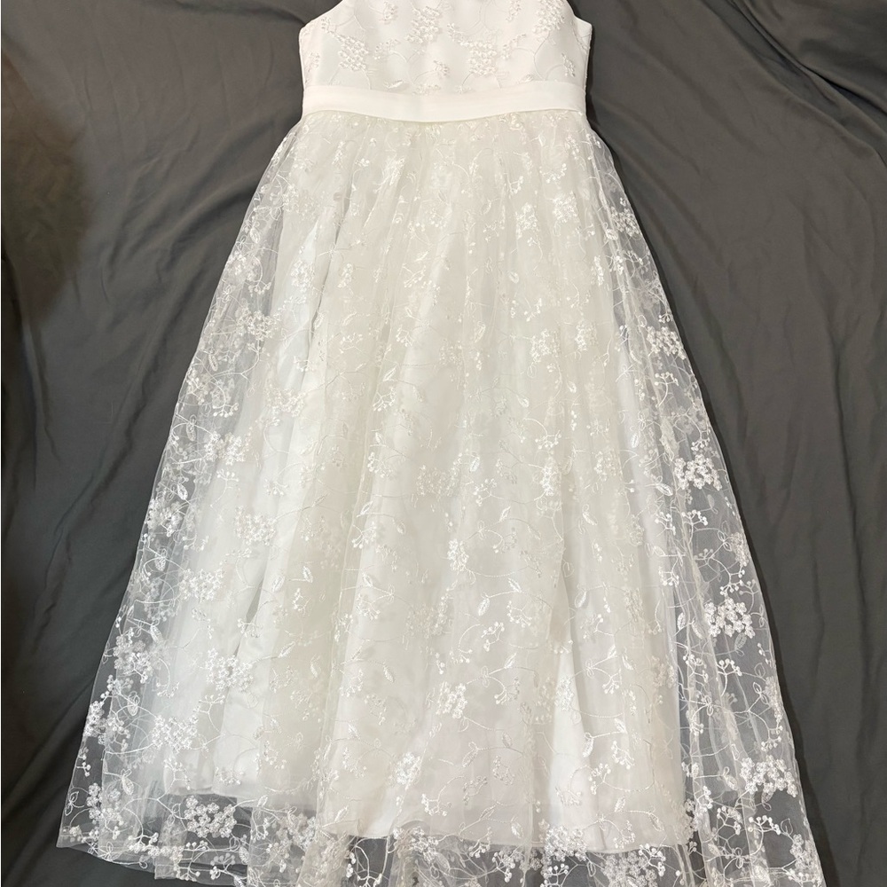 Charming White Lace Kids Formal Dress